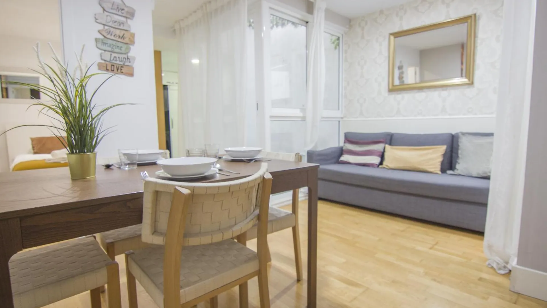 Apartamento RentalSevilla De visita por el centro de Sevilla España
