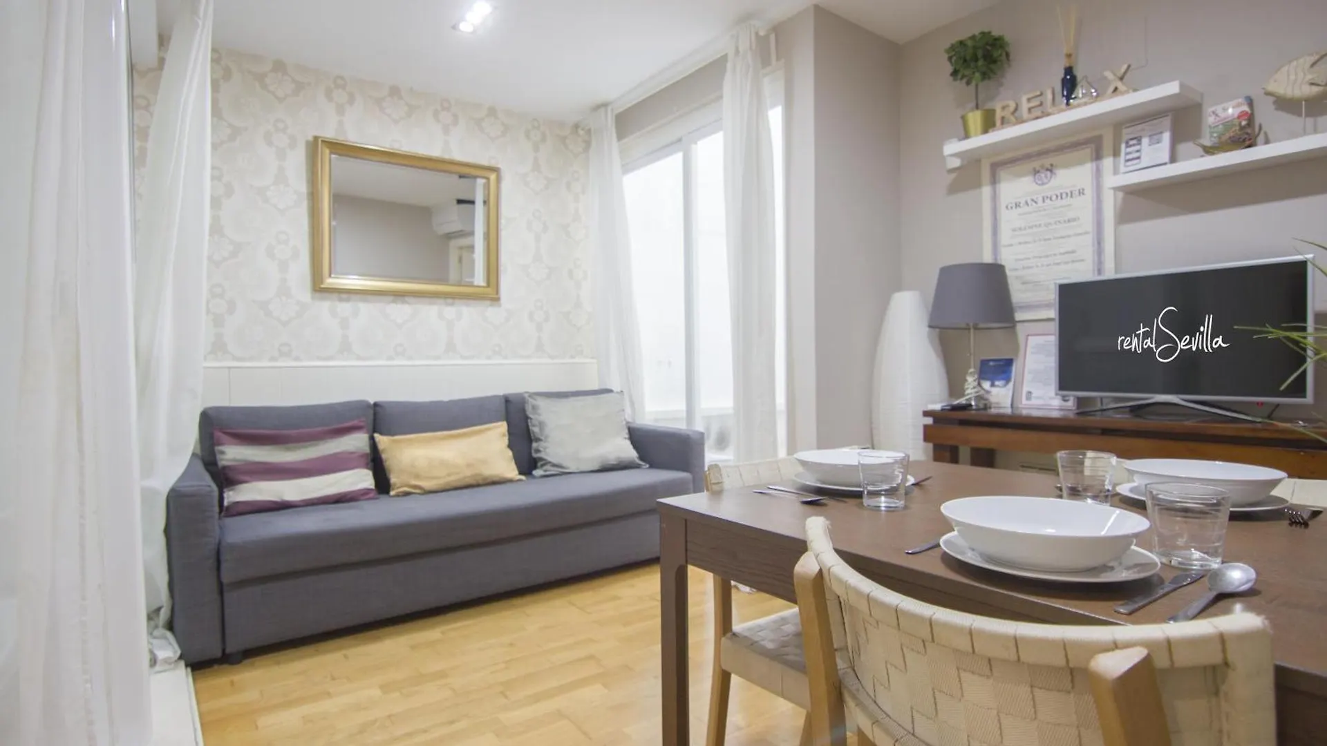 RentalSevilla De visita por el centro de Sevilla